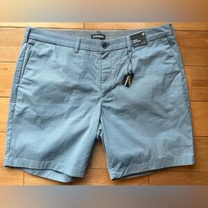 NWT Express Men’s Flat Front Shorts Size 40” Waist Blue Stretch Slim Fit Chinos